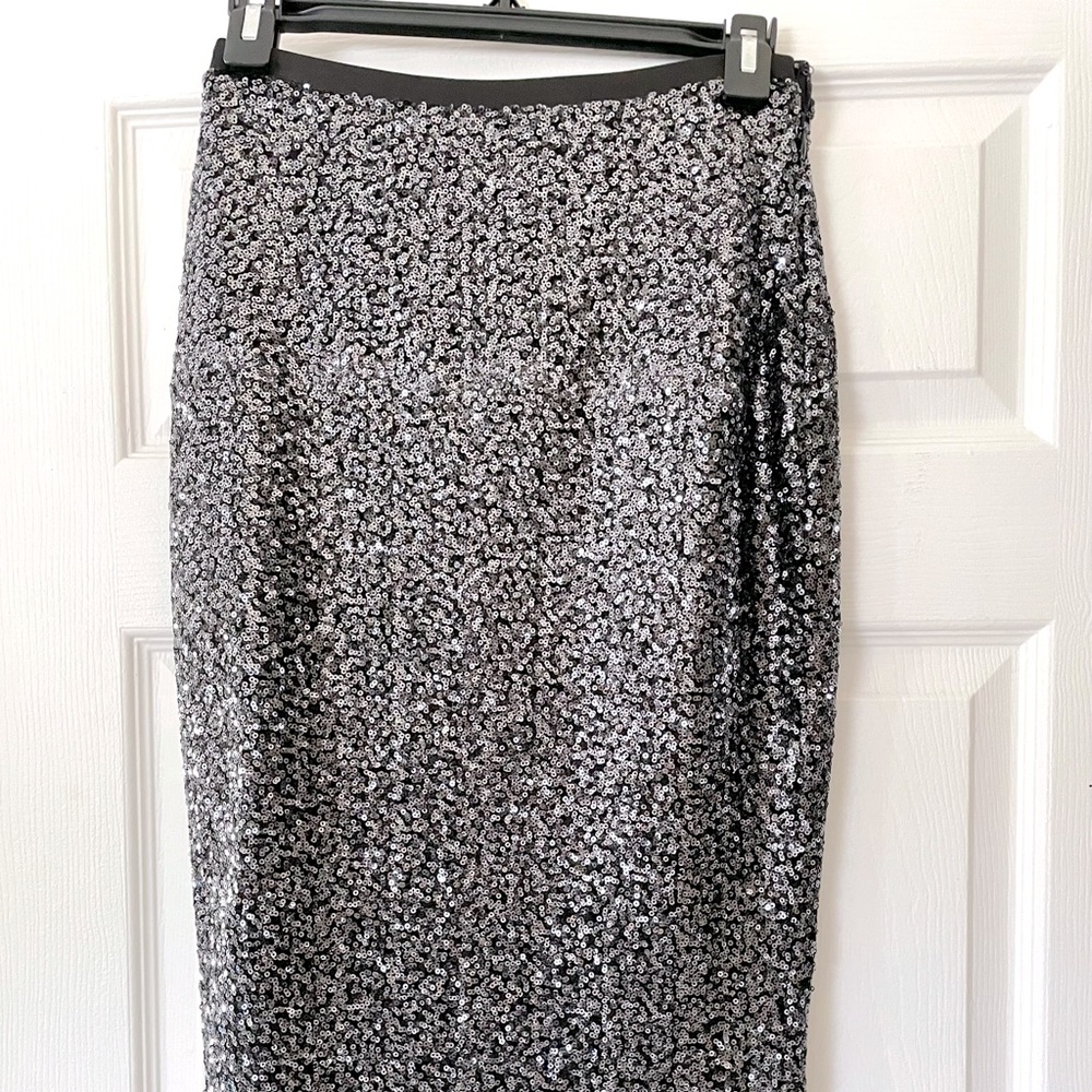 Express Sequin Pencil Skirt. Never Worn. Size 0.